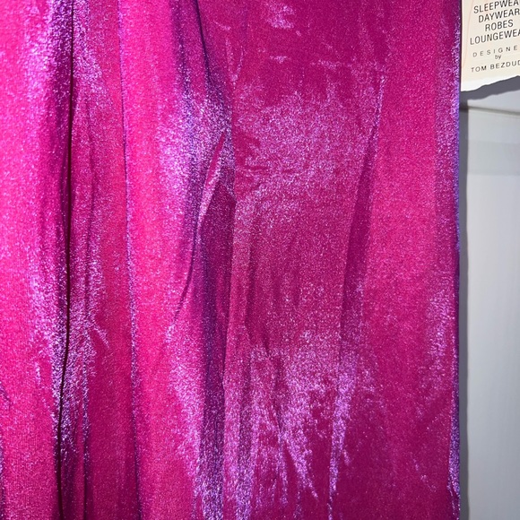 Cinema Etoile Chemise - XL - NWT - Stunning Shimmery Pink - Picture 6 of 7